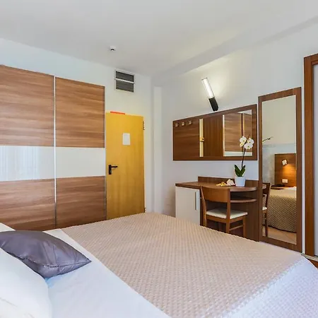 Aldebaran 3* Ριτσιόνε